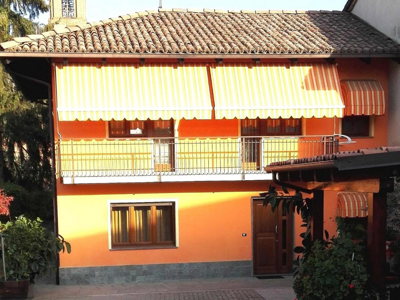 Casa Sammo Villa Piobesi d'Alba Exterior photo